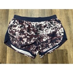 Under‎ Armour Women's Heatgear Shorts Large